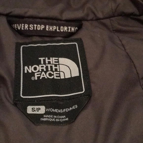 The North Face Insulated Vest - Picture 3 of 4